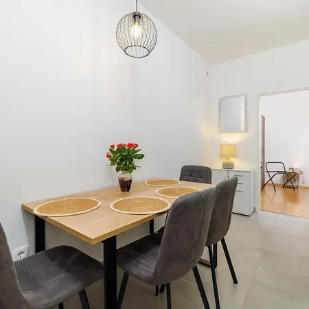 Apartmani Viktorija Jadranovo Exterior photo